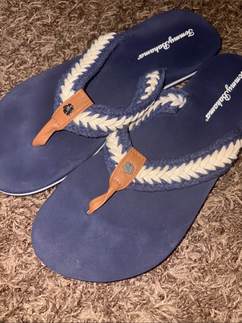 Tommy Bahama size 8 1/2 Navy and Cream Braided Strap Flip Flops with Brown